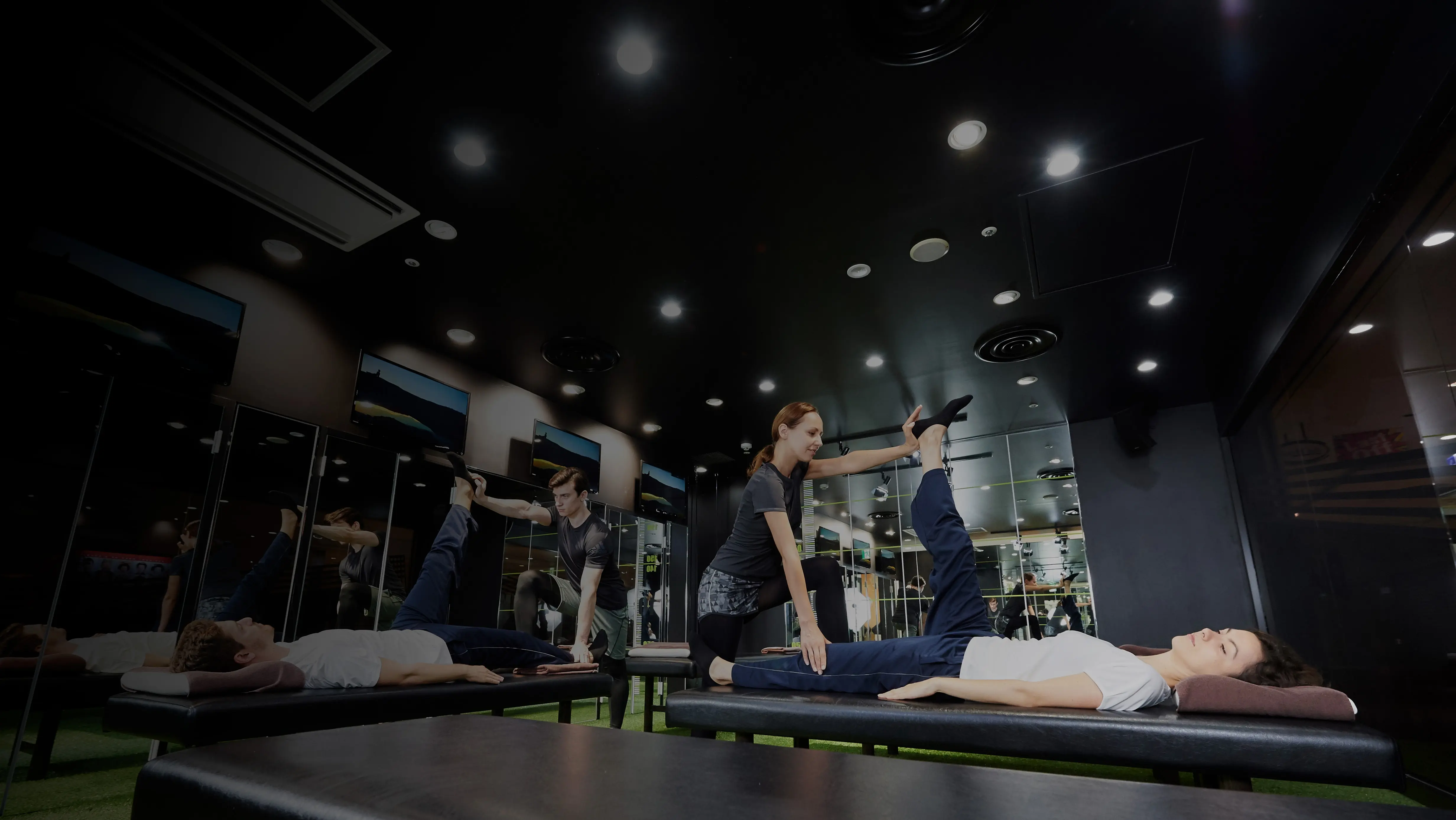 STRETCH YOUR BODY